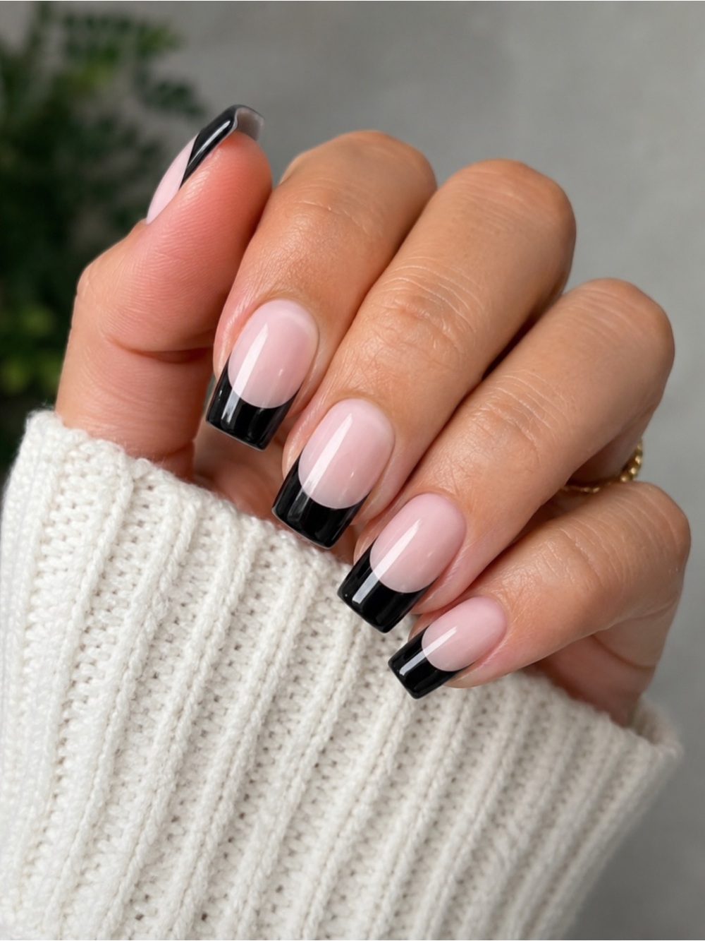 NEW Red Aspen Press-On Nail Black French Tip Careful Carma Medium Coffin Acrylic